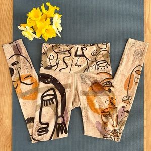 Niyama Sol Barefoot Leggings Size Small